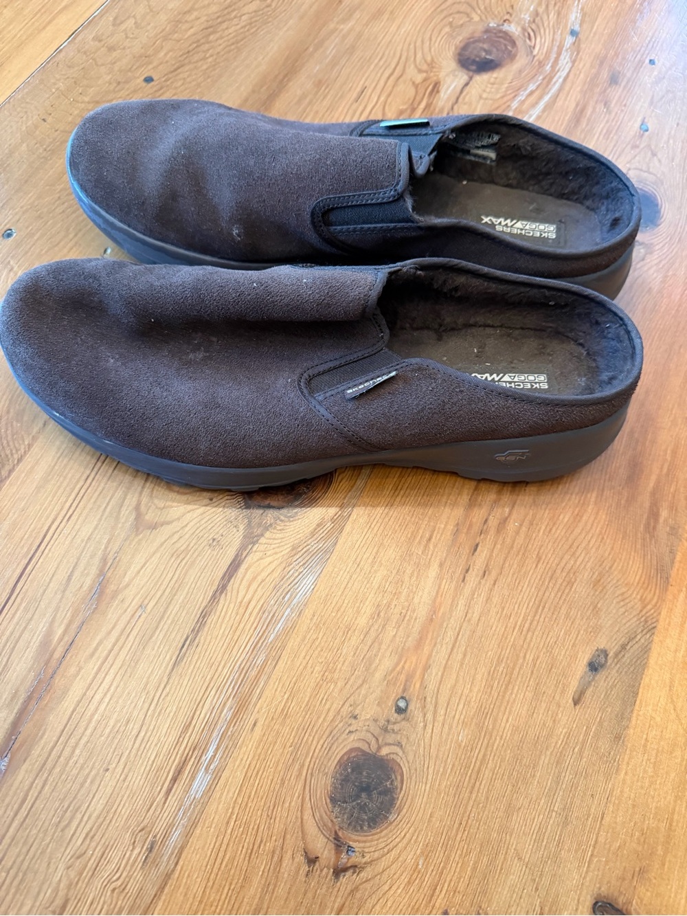 Skechers Women’s Brown Slip-On Plush-Lined Clogs